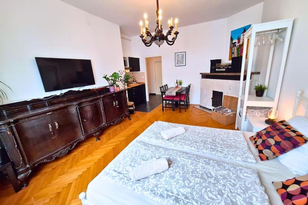 True Zagreb Centrally Located & Spacious Apartment Buitenkant foto